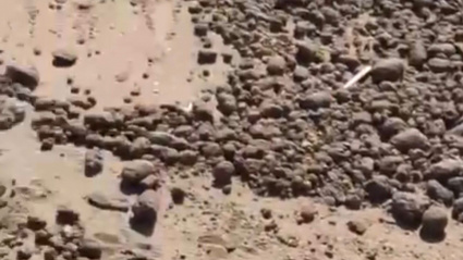 Aparición de bolas en la playa de Melenara