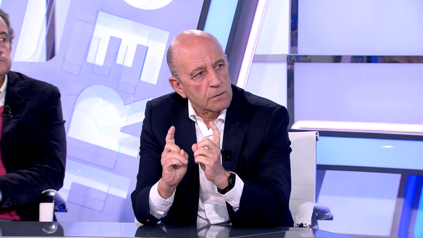 José Antonio Zarzalejos, periodista y escritor: "Sánchez no controla la situación y puede tener incluso derivadas penales; vive al día"