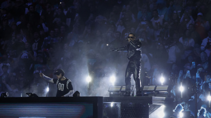 Así hemos vivido en Tiempo de Juego el descanso del histórico de la NFL en Madrid con Bizarrap y Daddy Yankee