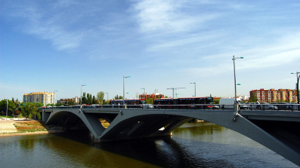 Puente de Santiago de Zaragoza