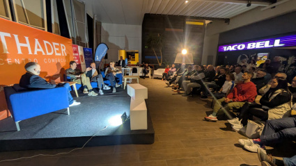 Foro Decyde Talks en CC Thader