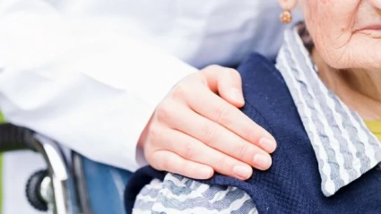 Es imprescindible un pacto de curas integral en Cataluña que dignifique el trabajo de las personas que cuidan, muy mayoritariamente mujeres”,