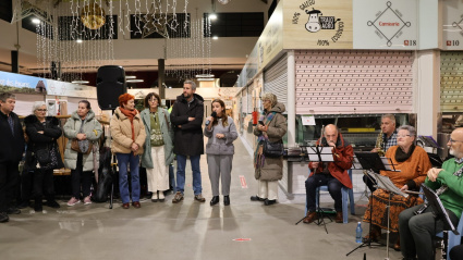 El Ayuntamiento de Lugo colabora con los placeros mediante una campaña de promoción con premios para aquellos que compren en la plaza y en el mercado