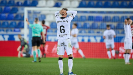 El jugador del Burgos CF Sergio González