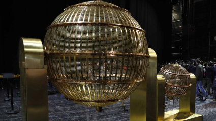 Los tradicionales bombos del Sorteo Extraordinario de la Lotería de Navidad.