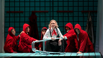 El Teatro Rialto presenta: Los días lentos.