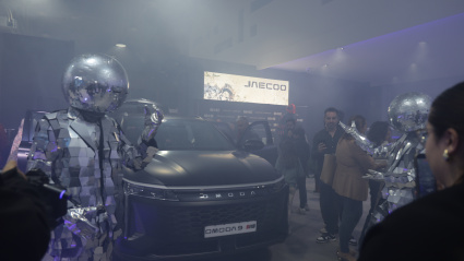 Más de 200 invitados disfrutaron de música en directo, sorpresas y momentos de diversión en la celebración de Moll Motor en Gandia