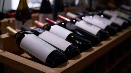 Botellas de vino tinto