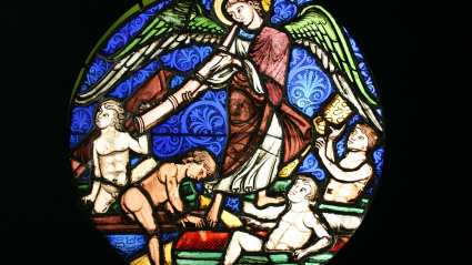 El origen del conflicto se encuentra en los denominados mals usos, una serie de abusos y cargas impuestas por los señores feudales que ahogaban la economía y la vida de los campesinos.