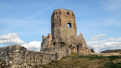 La guerra fue "durísima" y se prolongó durante una década. Aunque Juan II salió victorioso, no cumplió su promesa.