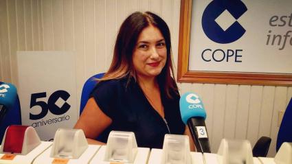 Marta Cerdido en los estudios de COPE Ferrol
