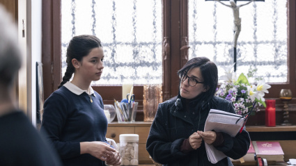 Alauda Ruiz de Azúa dirige a la debutante Blanca Soroa en 'Los domingos'