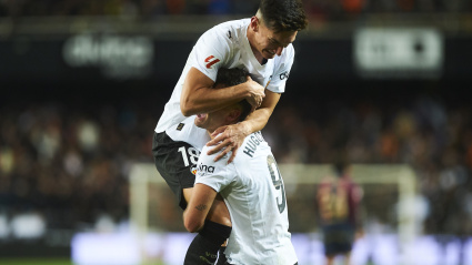 Pepelu celebra el gol del Valencia CF ante el Levante UD