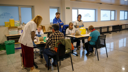 Los riojanos acuden a vacunarse al Hospital San Pedro