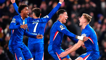 Alegría en los jugadores del Chelsea por el gol de Delap
