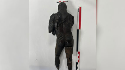 La talla de madera de estilo grecorromano del héroe Hércules de unos 1.700 años de antigüedad