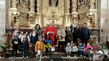 Niños participantes en el reparto de este año