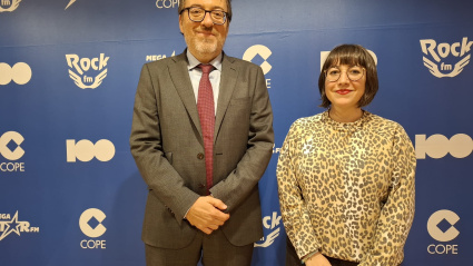 David Romeral, gerente del Clúster de la Automoción de Aragón, con Pilar López Isla