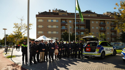 Foto de familia durante la presentación