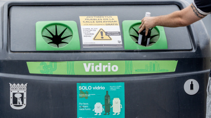 Contenedor de basura de vidrio