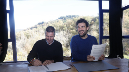 Oliver Laxe y López Campos en la Casa Quindós