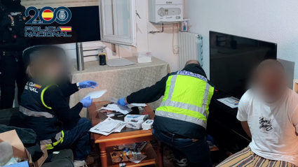 La policía realizó dos registros en las Delicias