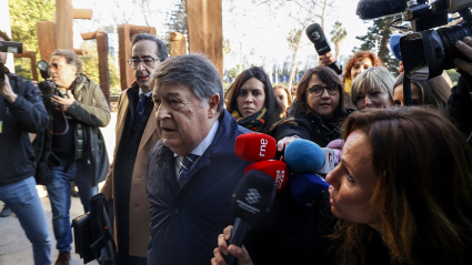 ROBER SOLSONA…….20240201….VALENCIA…..JOSE LUIS OLIVAS.