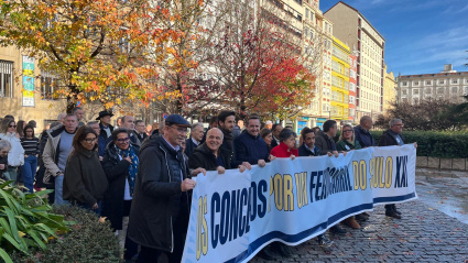 Entidades vecinales, culturales, sociales, partidos políticos, etc clamaron en Ferrol por mejoras en el ferrocarril