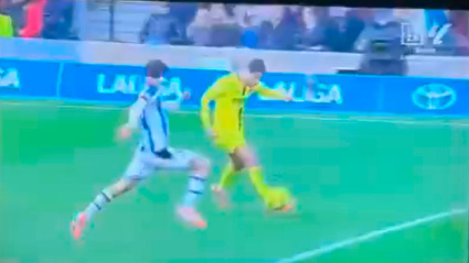 Pase de Comesaña a Gerard Moreno