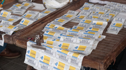 D42WJH Panamanian Lottery tickets