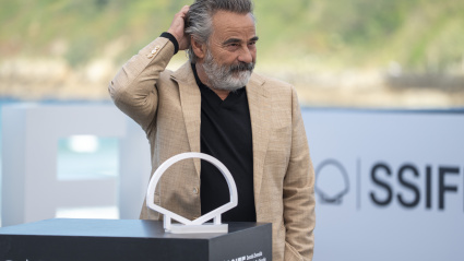 El actor Eduard Fernández durante la presentación de ‘Anatomía de un Instante’ en el Festival de Cine de San Sebastián, a 26 de septiembre de 2025, en San Sebastián, Guipúzcoa.