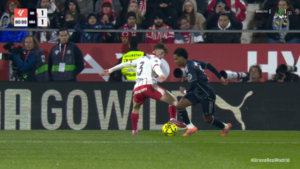 Imagen del posible penalti no pitado sobre Rodrygo en el Girona-Real Madrid