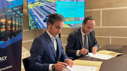 Firma del acuerdo entre ambas empresas