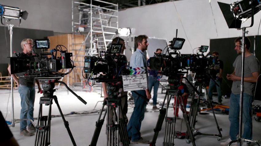 La escuela ofrece formación práctica para intérpretes y futuros profesionales del sector