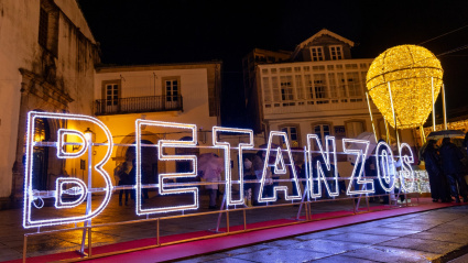 Letrero de Navidad en Betanzos (A Coruña)