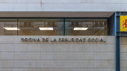 Fachada de una Oficina de la Seguridad Social en Alicante