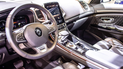 Renault Espace V, Salón del Automóvil de Bruselas, quinta generación, plataforma CMF-CD, coche de lujo mediano fabricado por Renault