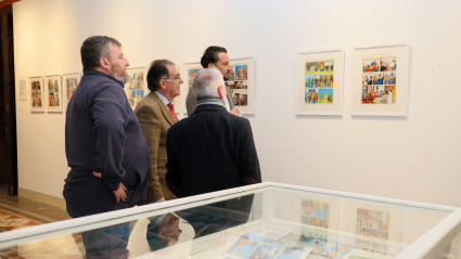 Momento de la visita a la exposición de cómics