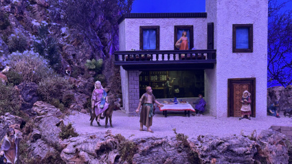 Lourdes y Jose María, representados en el Belén