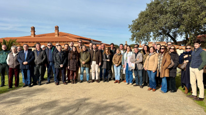 Reunión del Consejo Asesor Taurino de Extremadura en la finca de Victorino Martín