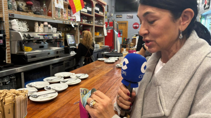 Pilar Cisneros, desde un bar de Madrid