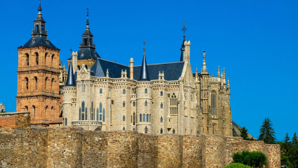 El Palacio Episcopal de Astorga diseñado por el famoso arquitecto modernista catalán Antoni Gaudí