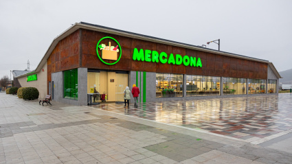 Mercadona reabre sus puertas y mejora el servicio a los clientes y trabajadores