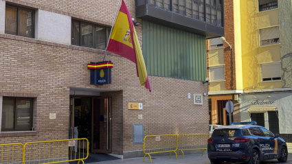 La fachada de la comisaría de la Policía Nacional de Alzira