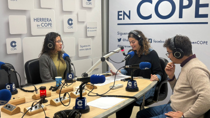 Fernando Rodríguez, Gerente de Bioalverde, y Kimberly visitan el estudio de Herrera en Cope Más Sevilla