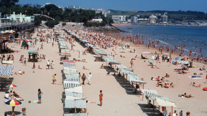 Imagen de recurso de la playa del Sardinero en los años 70