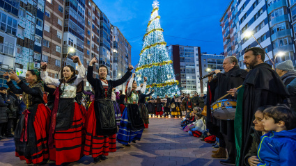 Acto de inauguración del encendido navideño de Burgos