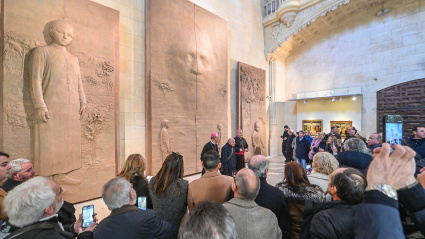 Inauguración de las nuevas puertas para la Catedral de Burgos de Antonio López