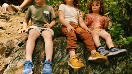 Algunos modelos de las zapatillas Naw para niños.