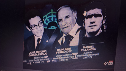 El Betis ya recordó a Manolo Villanova este sábado en el minuto de silencio ante el Barcelona